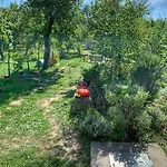 Patak Apartman, Diszel