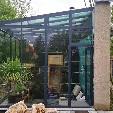 Patak Apartman, Diszel Daire *