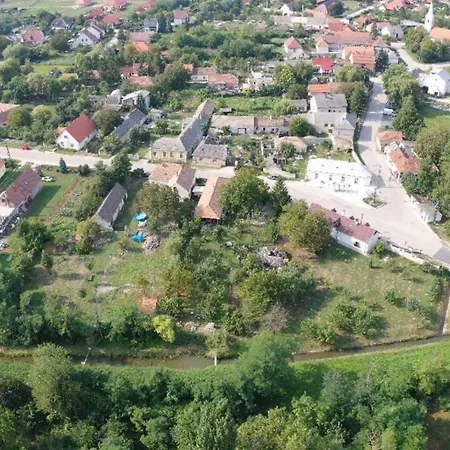 Patak Apartman, Diszel Daire *