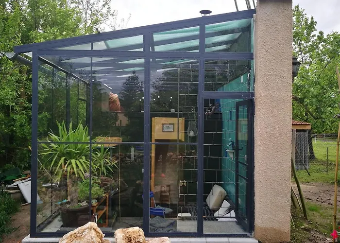 Patak Apartman, Diszel アパート *